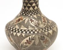 Southwestern Acoma Pueblo pottery Jar 19th century Native American Indian antique vintage art for sale purchase auction consign denver colorado art gallery museum