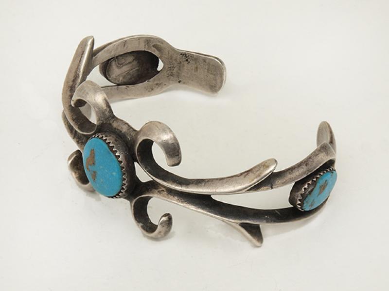 Cuff bracelet, Navajo, mid 20th century, trading post, old pawn turquoise silver